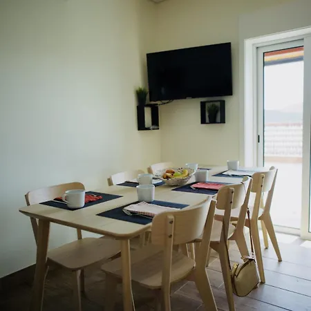 Casa Pao De Lo Vale S Domingos Raiva