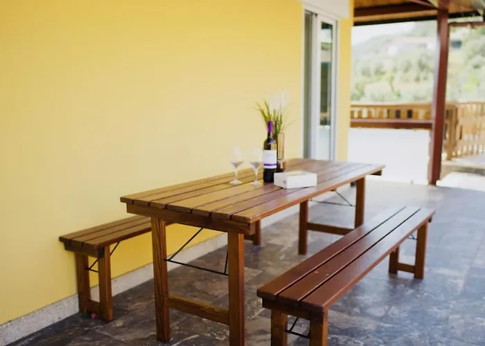 Casa Pao De Lo Vale S Domingos Nyaraló Raiva