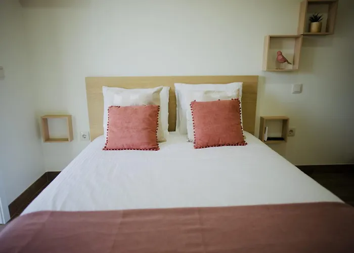 Casa Pao De Lo Vale S Domingos Raiva