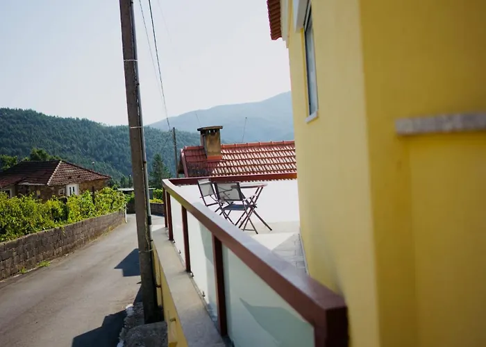 Casa Pao De Lo Vale S Domingos * Raiva