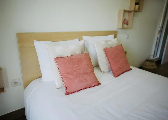 Casa Pao De Lo Vale S Domingos Nyaraló *